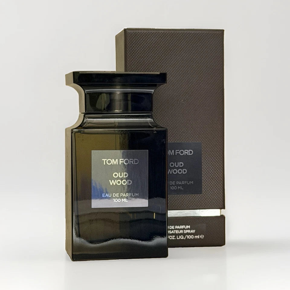 Tom Ford Oud Wood Eau de Parfum Spray – 3.4 Fl Oz / 100 mL